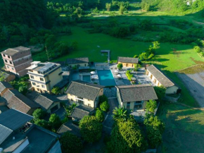 Yangshuo Yulong River Vision Villa